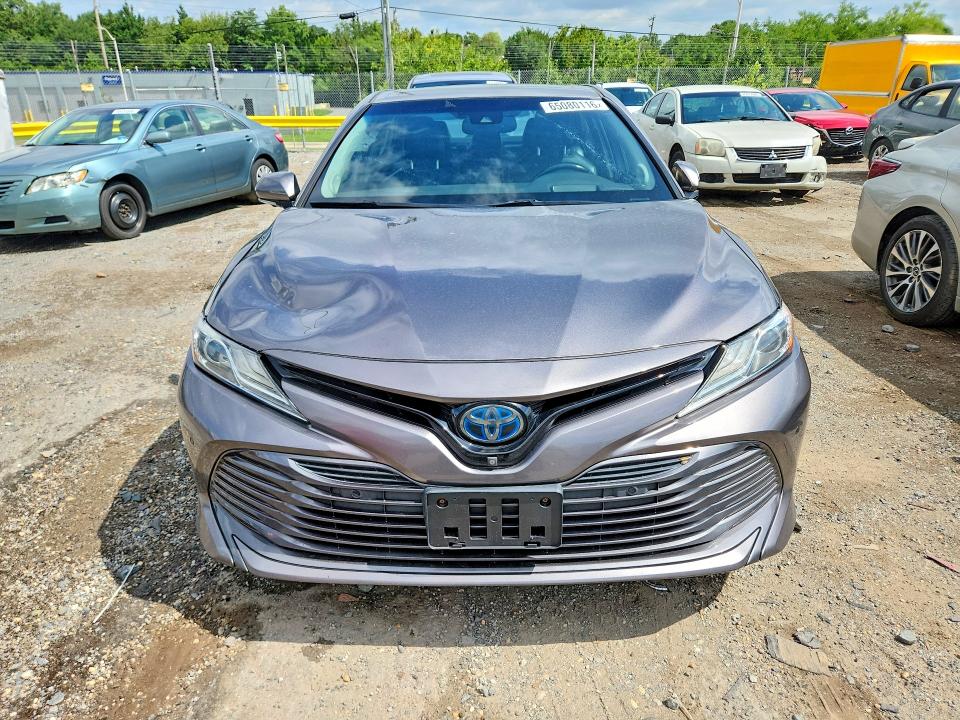Photo 5 from auction – 2019 TOYOTA CAMRY HYBRID with VIN 4T1B21HKXKU514895