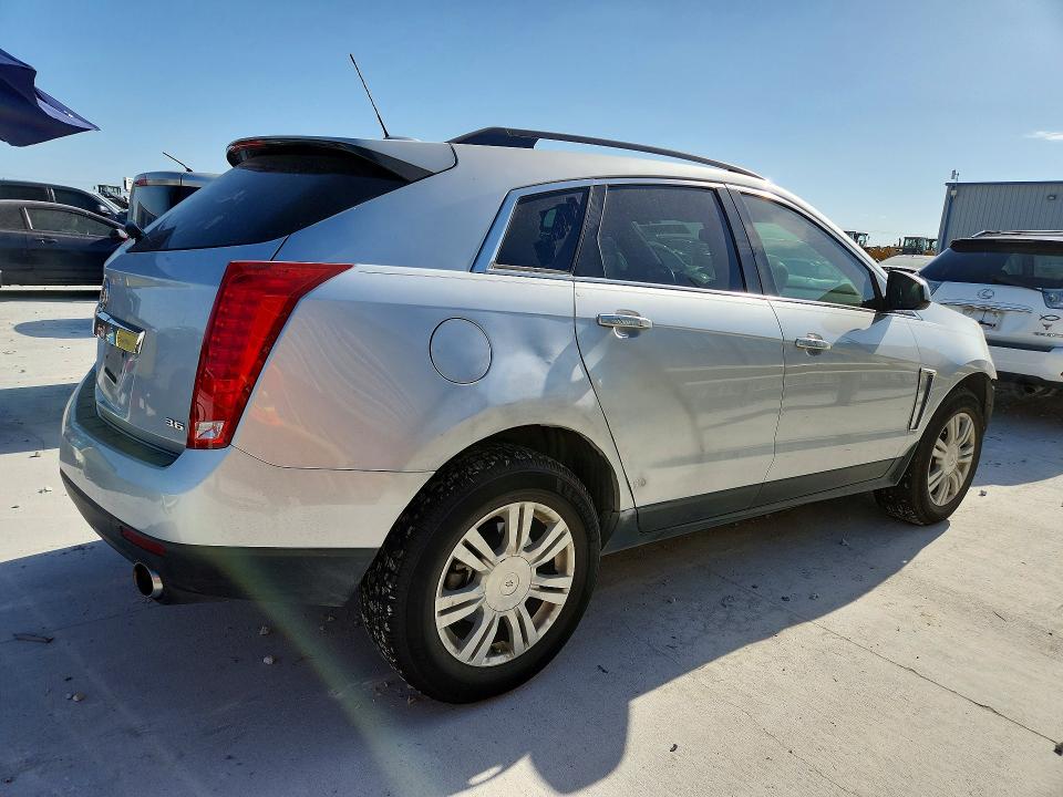 Photo 3 from auction – 2015 CADILLAC SRX with VIN 3GYFNAE30FS595335