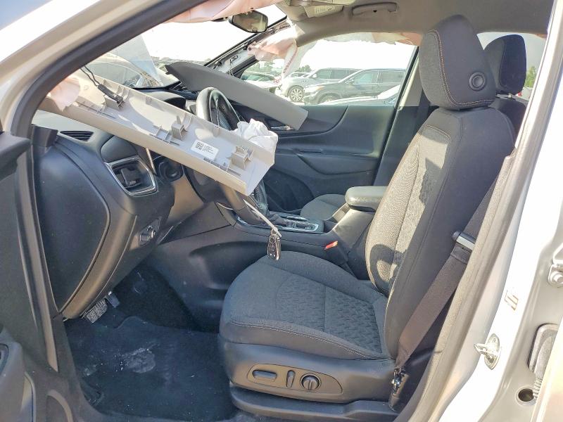 Photo 7 from auction – 2022 CHEVROLET EQUINOX with VIN 2GNAXTEV9N6142200