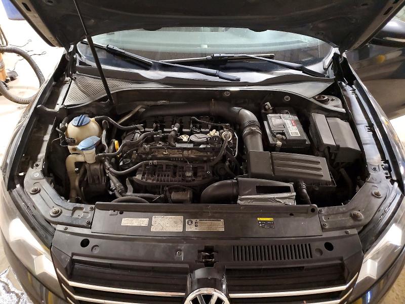 Photo 11 from auction – 2015 VOLKSWAGEN PASSAT with VIN 1VWBT7A35FC014997