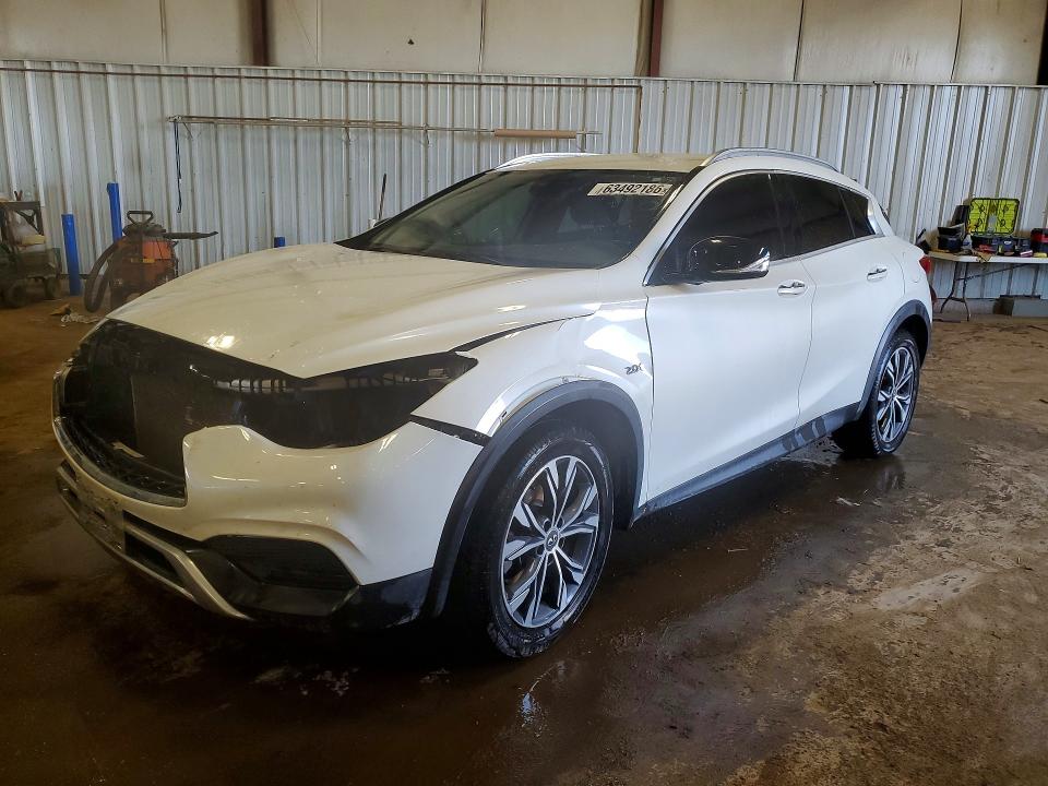 2017 INFINITI QX30