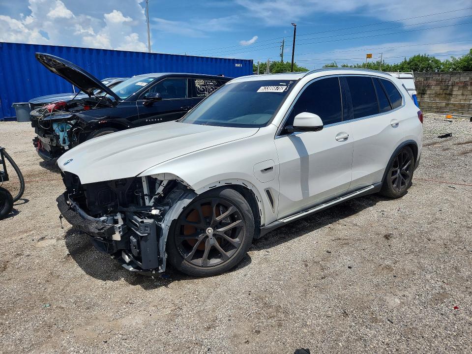 BMW X5 2023 z numerem VIN 5UXTA6C05P9N52509 - Zdjęcie z aukcji