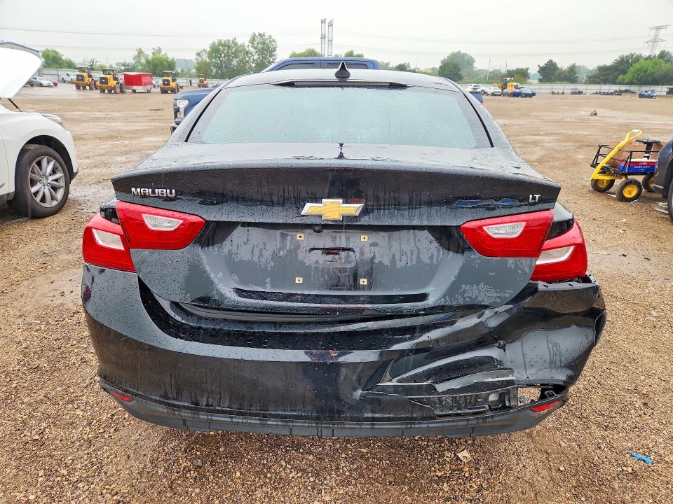 Photo 6 from auction – 2017 CHEVROLET MALIBU with VIN 1G1ZE5ST6HF234772