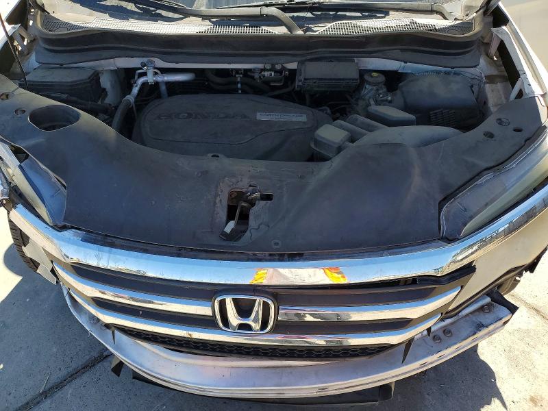 Photo 12 from auction – 2017 HONDA PILOT with VIN 5FNYF5H11HB044632
