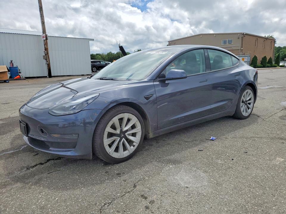 TESLA MODEL 3 2022 with VIN 5YJ3E1EAXNF370662 - Photo from auction
