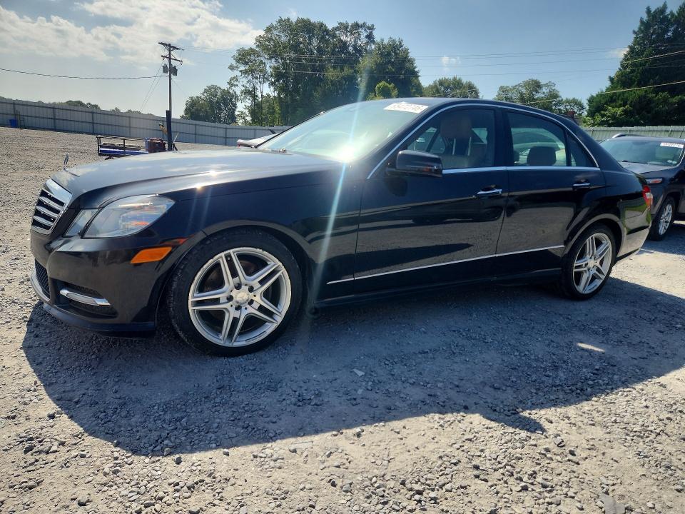 MERCEDES-BENZ E 2013 z numerem VIN WDDHF5KB0DA683241 - Zdjęcie z aukcji