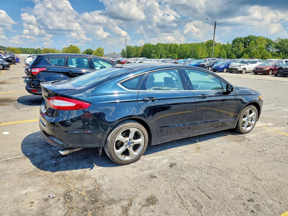 Photo 3 from auction – 2014 FORD FUSION with VIN 3FA6P0H7XER127455