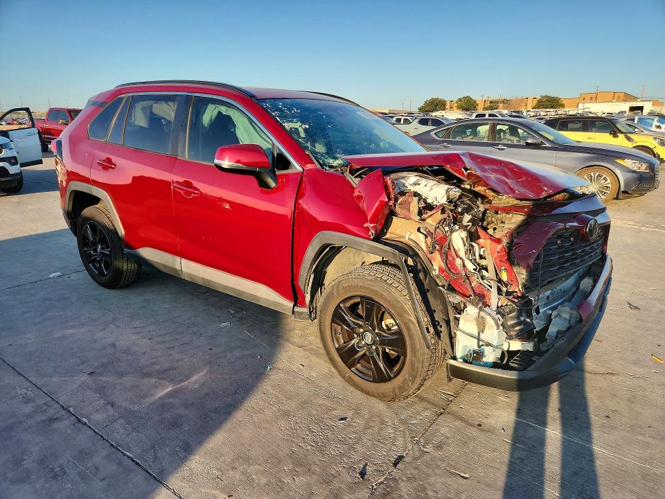 Photo 4 from auction – 2019 TOYOTA RAV4 with VIN 2T3W1RFV2KC016473