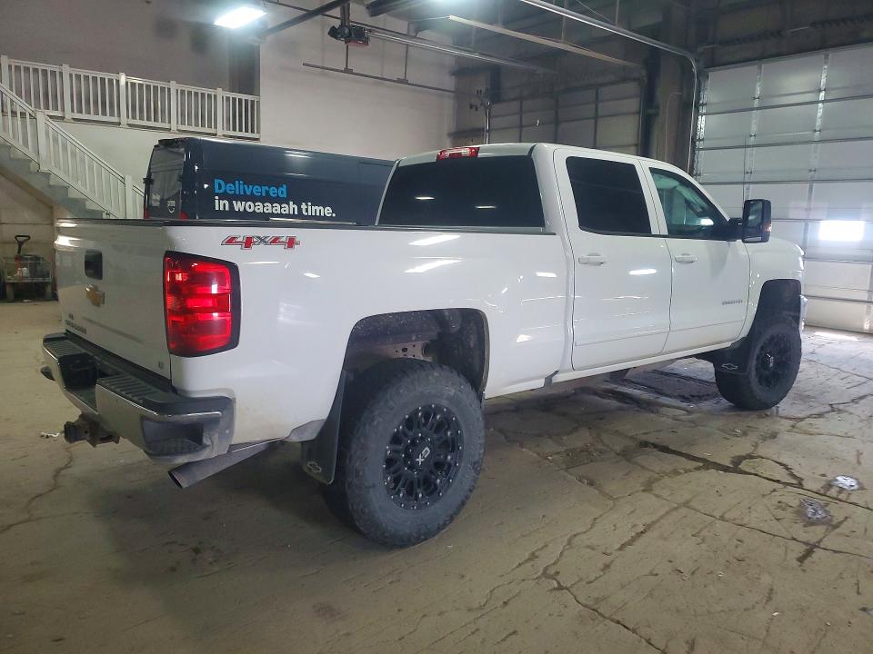 Photo 3 from auction – 2017 CHEVROLET SILVERADO with VIN 1GC1KVEG4HF104162