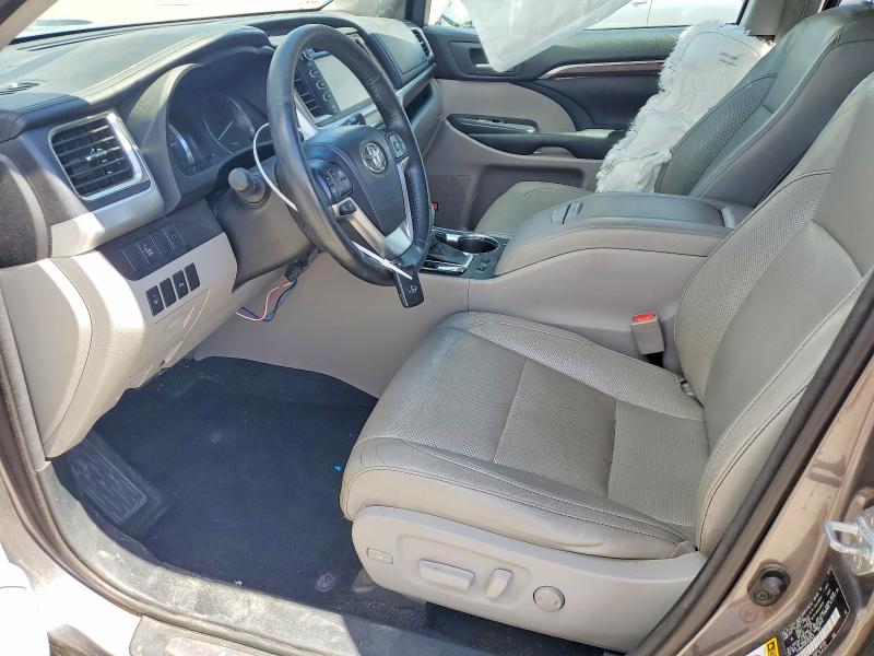 Photo 7 from auction – 2015 TOYOTA HIGHLANDER with VIN 5TDDKRFH8FS093434