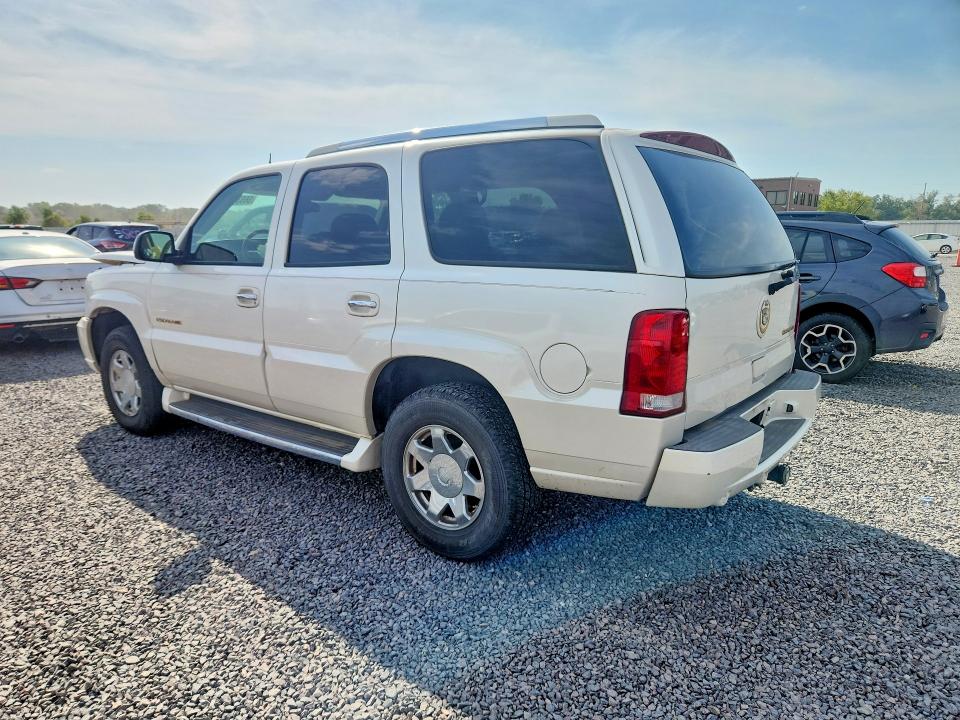Photo 2 from auction – 2004 CADILLAC ESCALADE with VIN 1GYEK63NX4R311313