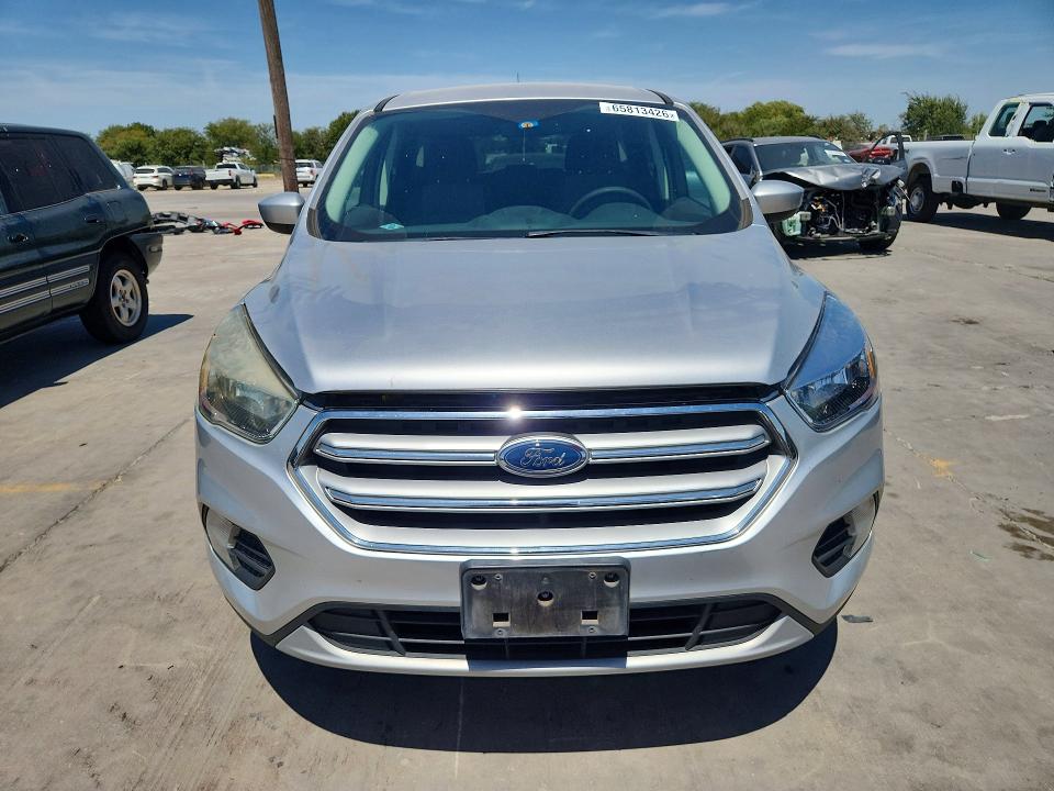 Photo 5 from auction – 2017 FORD ESCAPE with VIN 1FMCU0GD0HUE13868
