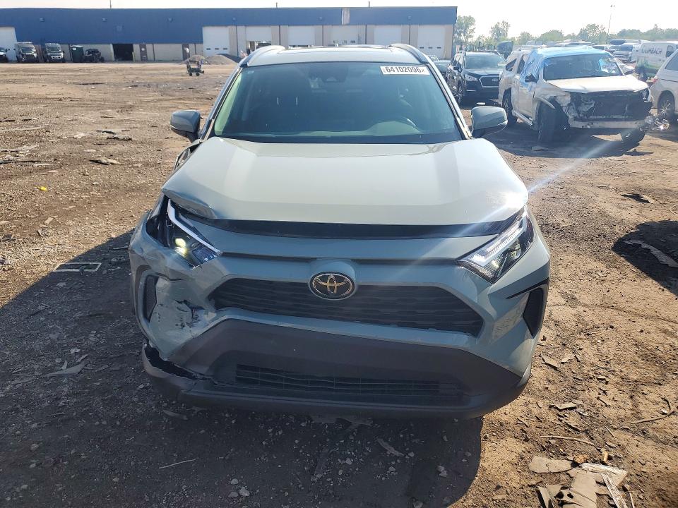 Photo 5 from auction – 2022 TOYOTA RAV4 with VIN 2T3P1RFV9NW327938