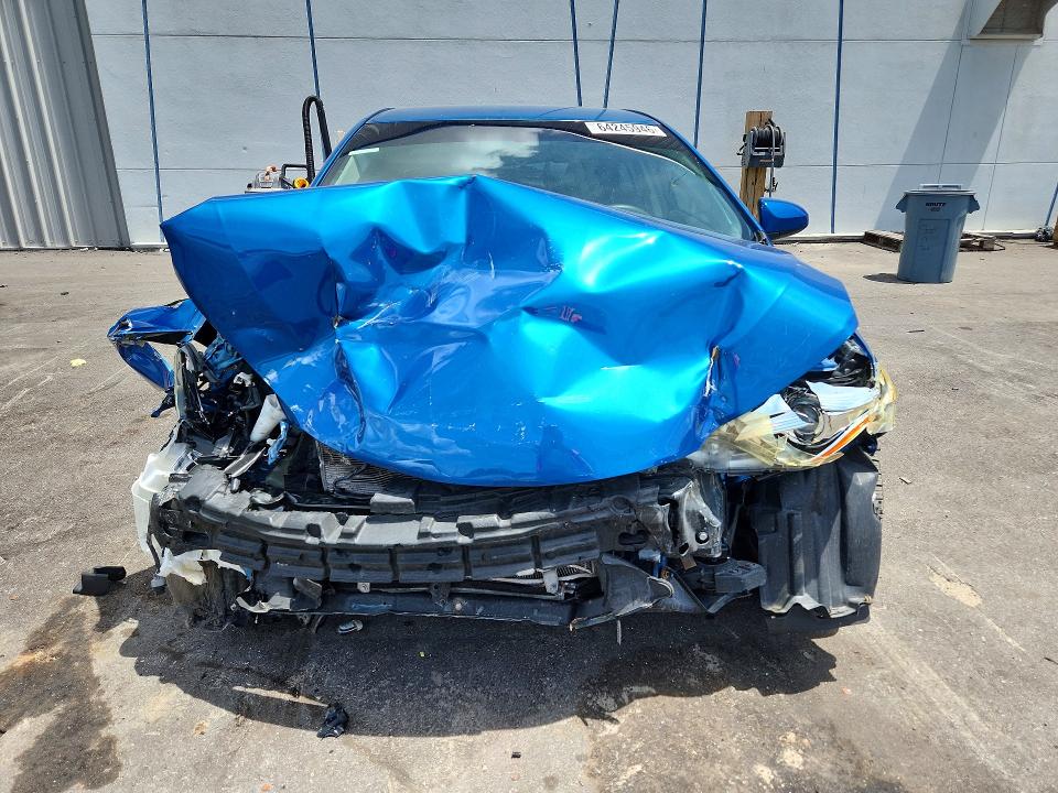 Photo 5 from auction – 2017 TOYOTA CAMRY with VIN 4T1BF1FK0HU813022