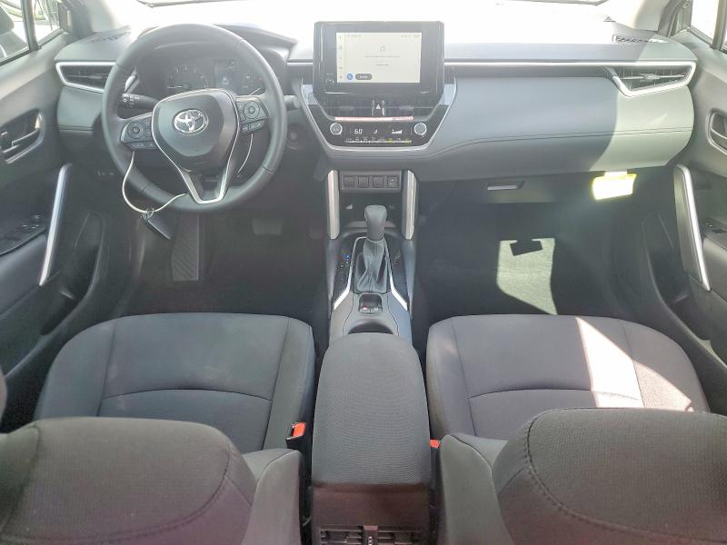 Photo 8 from auction – 2025 TOYOTA COROLLA CROSS with VIN 7MUCAAAG7SV143531