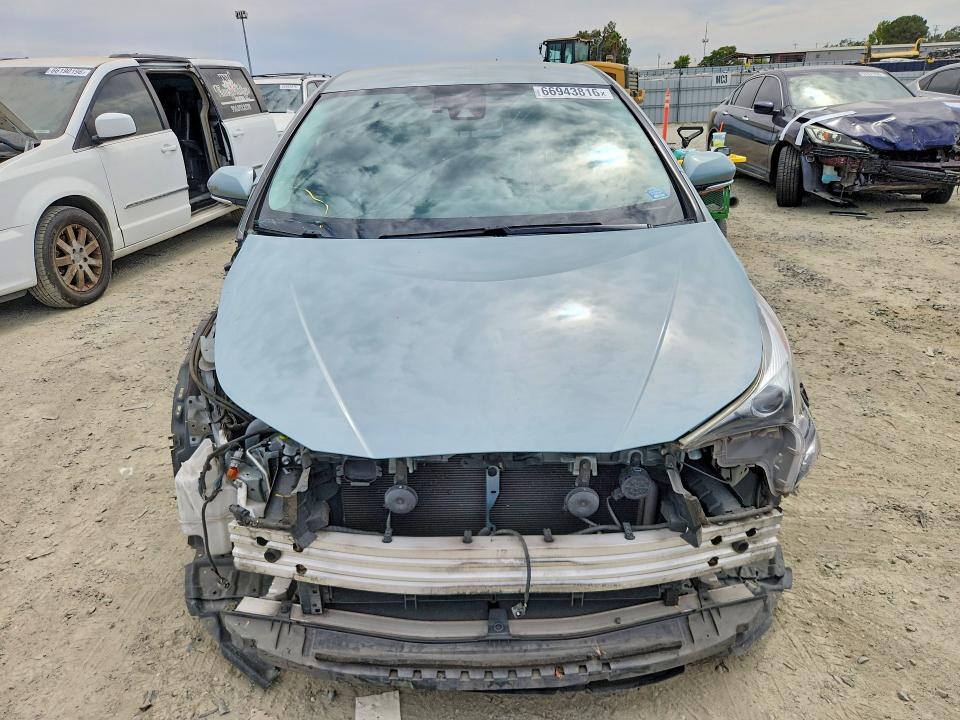 Photo 5 from auction – 2016 TOYOTA PRIUS with VIN JTDKARFU9G3511123