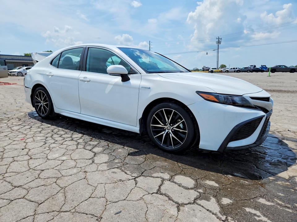 Photo 4 from auction – 2021 TOYOTA CAMRY with VIN 4T1S31AK1MU550047