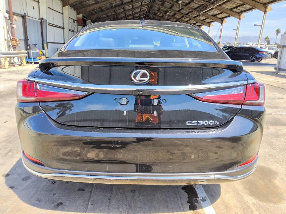 Photo 6 from auction – 2025 LEXUS ES 300H with VIN 58ADA1C18SU060620