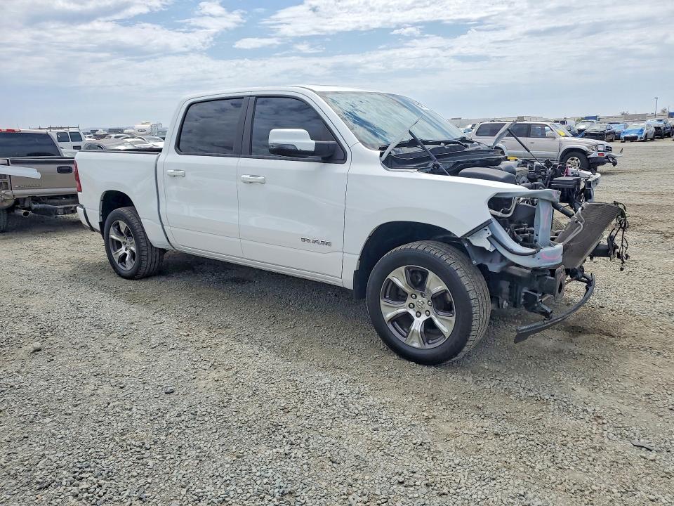 Foto 4 de la subasta – 2023 RAM 1500 con VIN 1C6SRFFT4PN532195