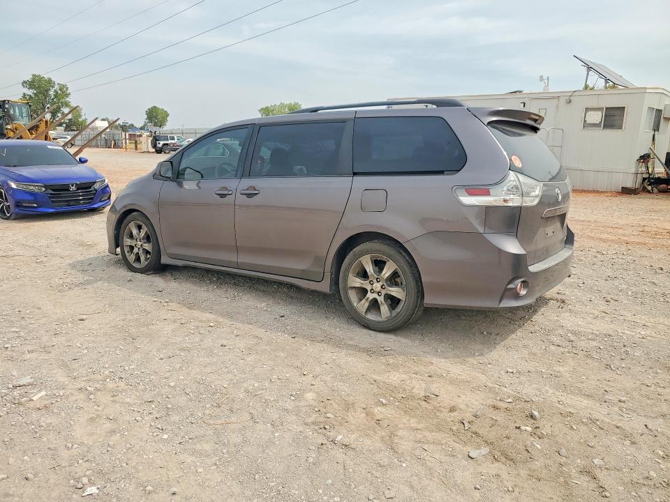 Photo 2 from auction – 2011 TOYOTA SIENNA with VIN 5TDXK3DC6BS049895