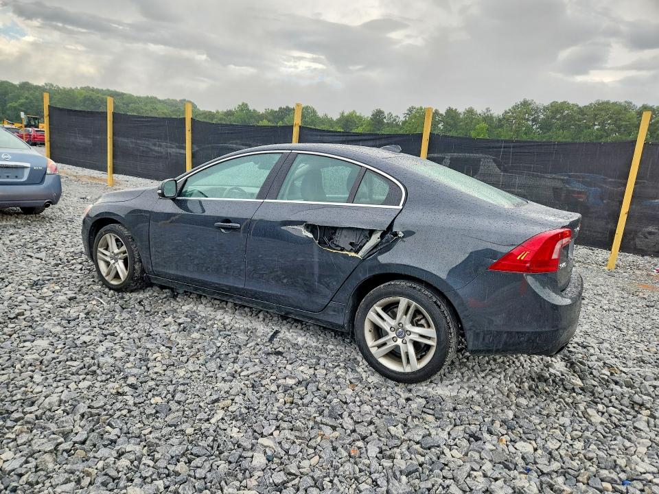 Фото 2 с аукциона – 2015 VOLVO S60 с VIN YV126MFB4F1304940