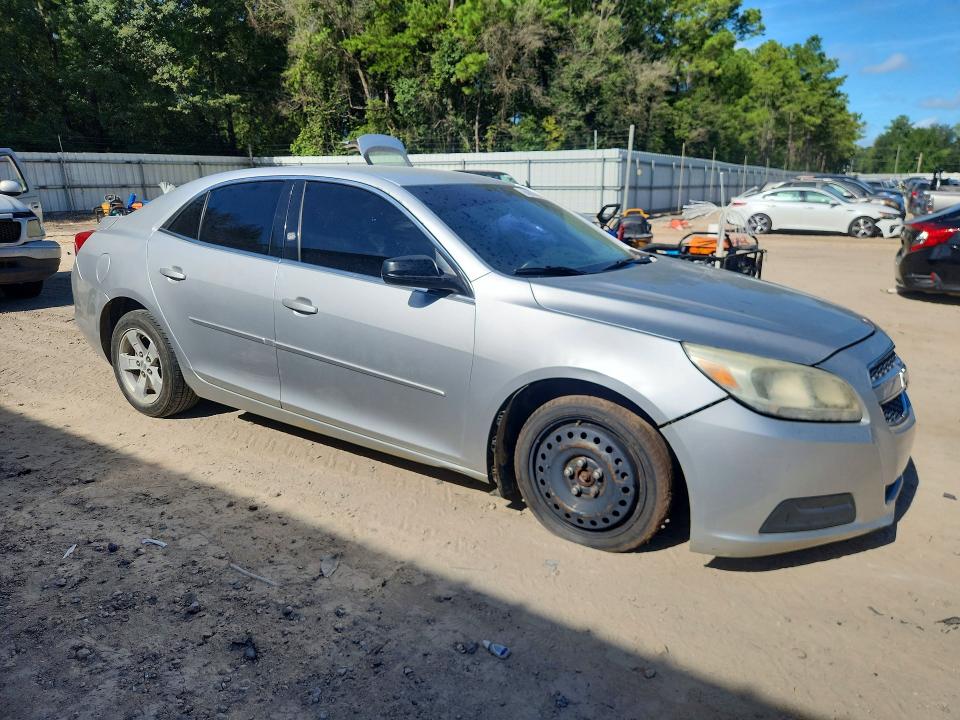 Photo 4 from auction – 2013 CHEVROLET MALIBU with VIN 1G11A5SA5DF316431