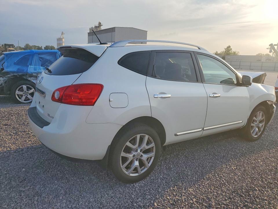 Photo 3 from auction – 2013 NISSAN ROGUE with VIN JN8AS5MV4DW619998