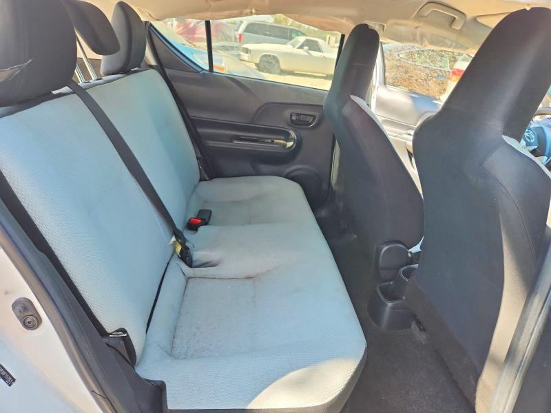 Photo 10 from auction – 2015 TOYOTA PRIUS C with VIN JTDKDTB34F1578014