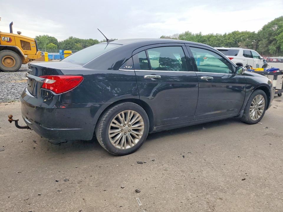 Photo 3 from auction – 2012 CHRYSLER 200 with VIN 1C3CCBCB2CN288869