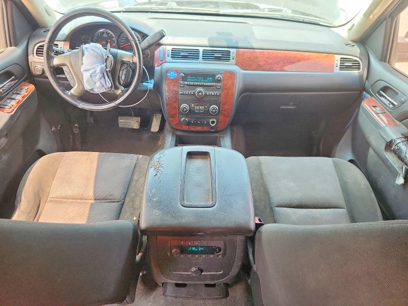 Photo 8 from auction – 2014 CHEVROLET SUBURBAN with VIN 1GNSCHE02ER212321