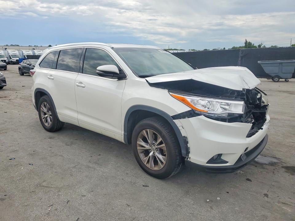 Photo 4 from auction – 2015 TOYOTA HIGHLANDER with VIN 5TDKKRFH6FS045096