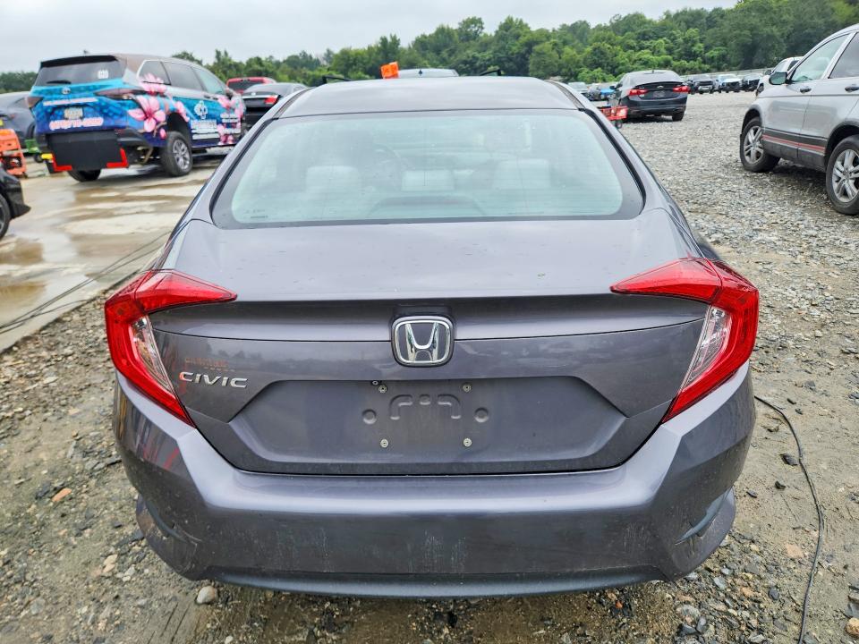 Photo 6 from auction – 2018 HONDA CIVIC with VIN 2HGFC2F57JH566946