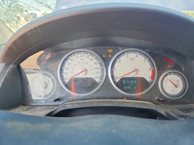 Photo 9 from auction – 2010 DODGE GRAND CARAVAN with VIN 2D4RN5DX5AR290078