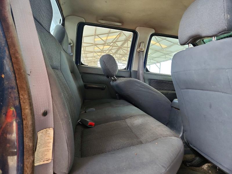 Photo 10 from auction – 2001 NISSAN FRONTIER with VIN 1N6ED27T01C373963