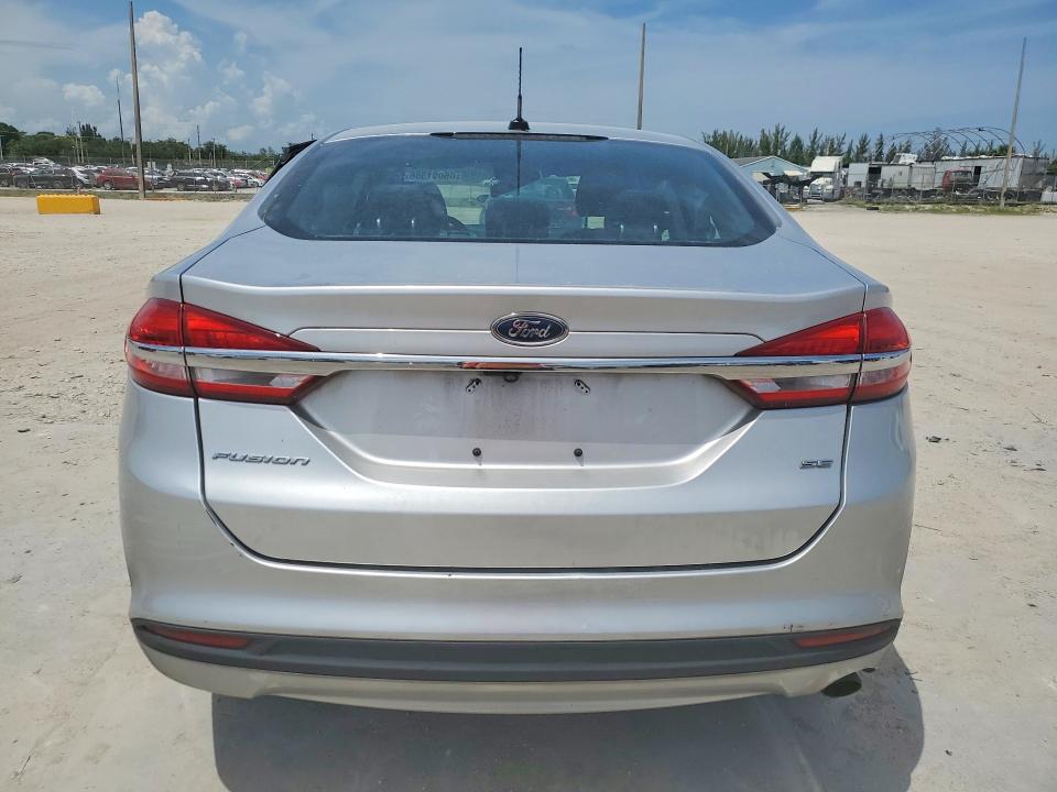 Photo 6 from auction – 2017 FORD FUSION with VIN 3FA6P0H72HR392715