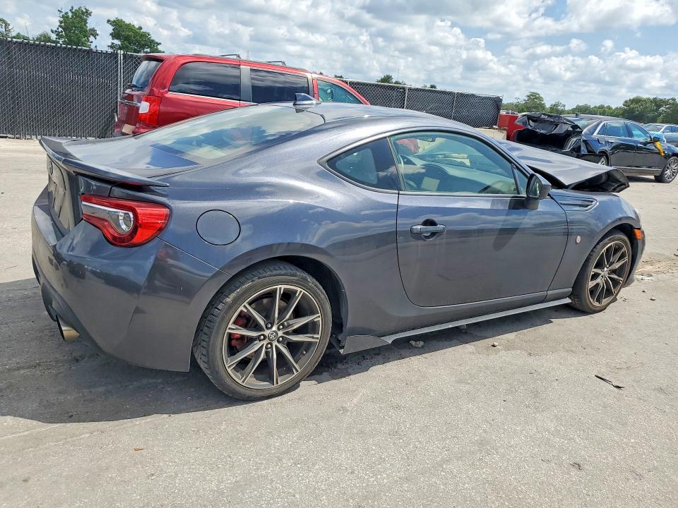 Photo 3 from auction – 2019 TOYOTA 86 with VIN JF1ZNAA17K8702400