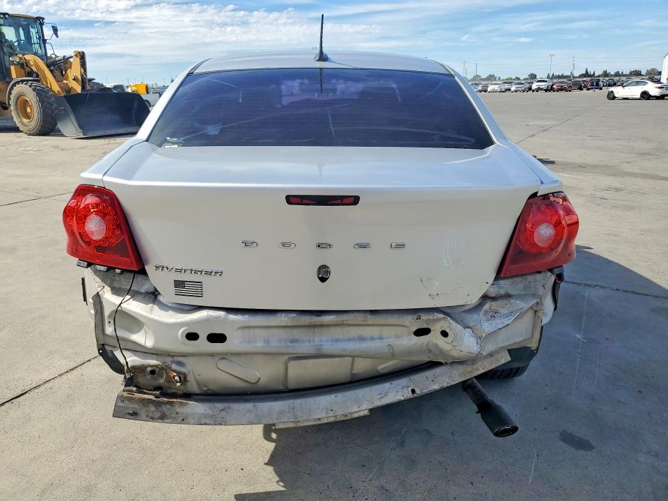 Photo 6 from auction – 2011 DODGE AVENGER with VIN 1B3BD4FB2BN590660