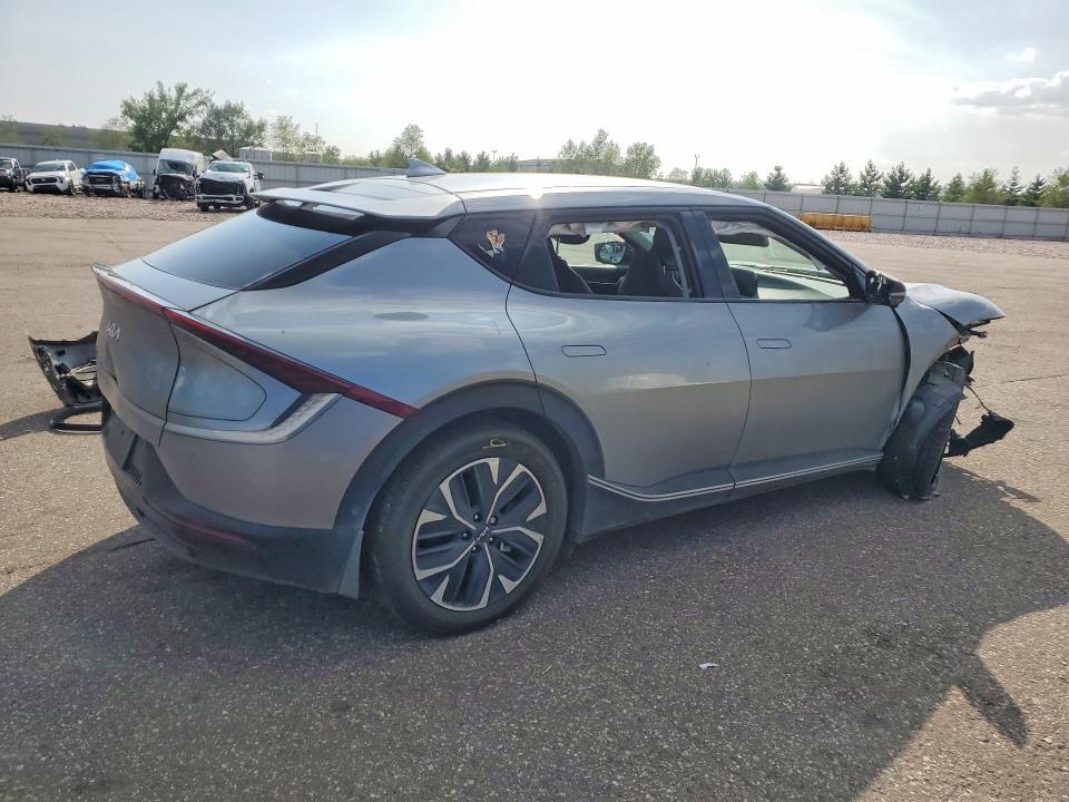 Photo 3 from auction – 2023 KIA EV6 with VIN KNDC34LA2P5105975