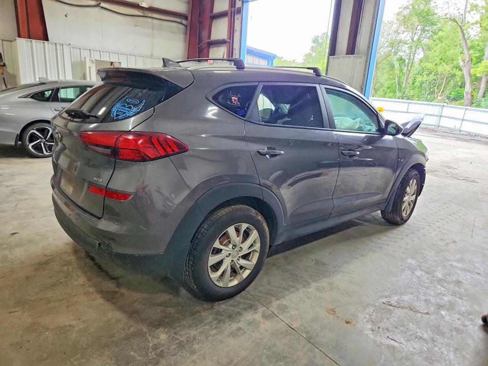 Photo 3 from auction – 2021 HYUNDAI TUCSON with VIN KM8J3CA41MU335146