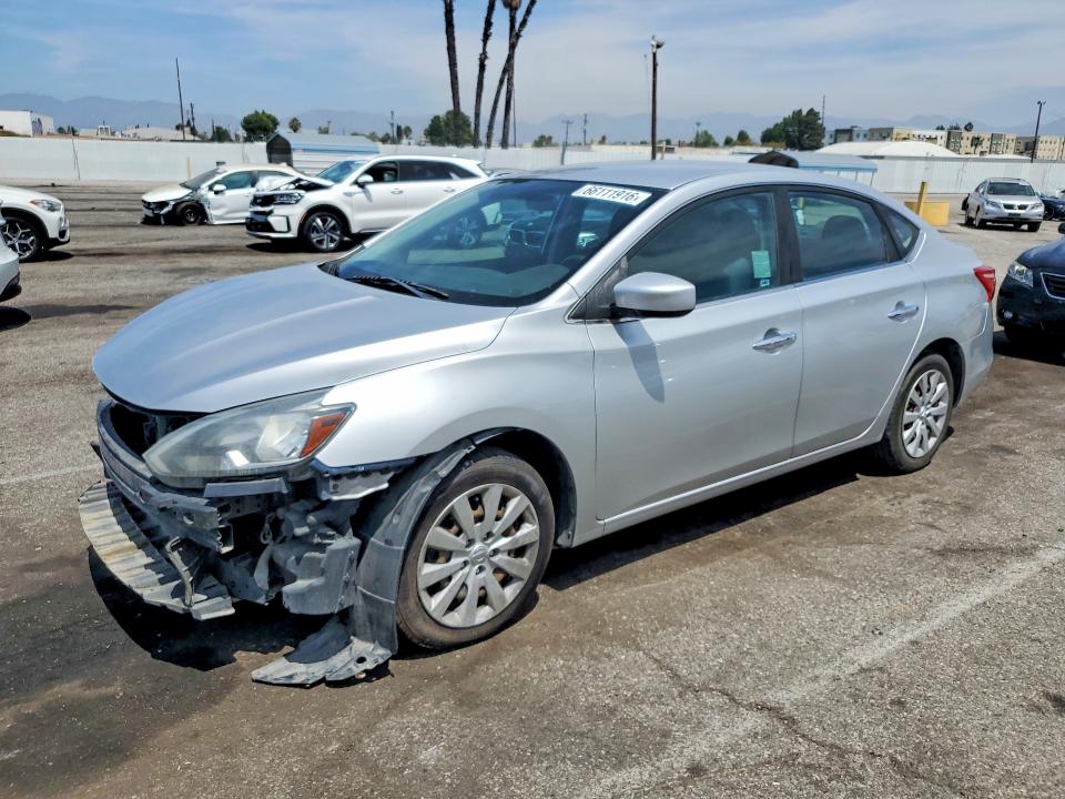 NISSAN SENTRA 2017 with VIN 3N1AB7AP8HY360835 - Photo from auction