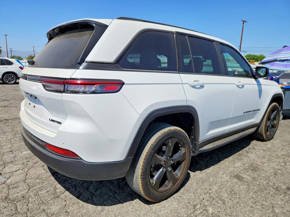 Photo 3 from auction – 2023 JEEP GRAND CHEROKEE with VIN 1C4RJGBG4PC511985