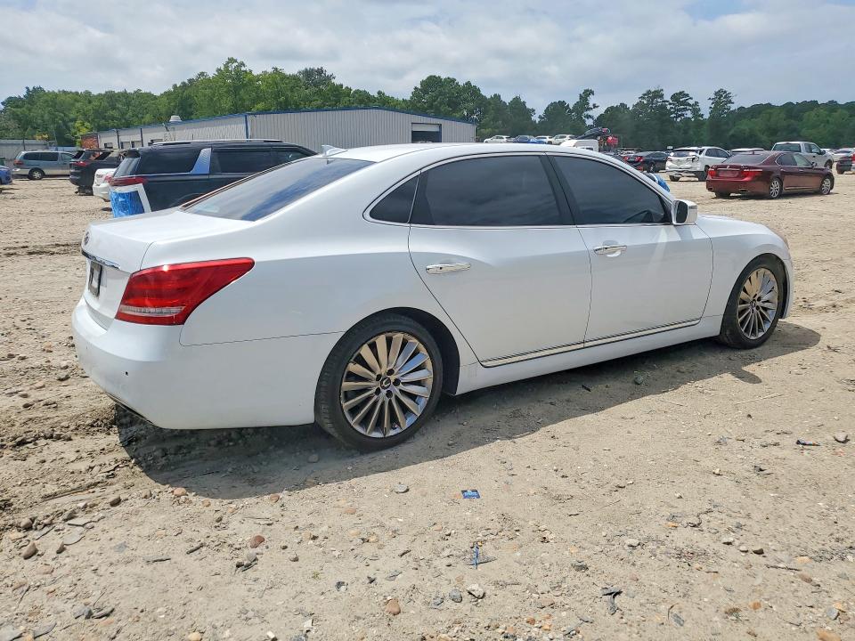 Photo 3 from auction – 2014 HYUNDAI EQUUS with VIN KMHGH4JH2EU090539