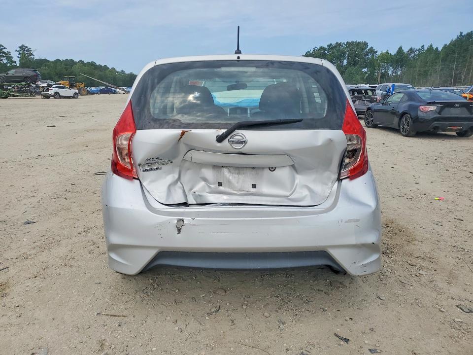 صورة رقم 6 من المزاد - 2018 NISSAN VERSA NOTE مع VIN 3N1CE2CP0JL359021