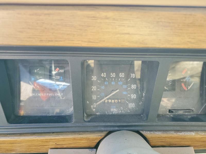 Photo 9 from auction – 1989 JEEP GRAND WAGONEER with VIN 1J4GS5878KP108622
