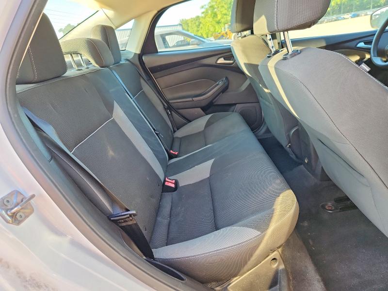 Photo 10 from auction – 2013 FORD FOCUS with VIN 1FADP3F22DL283342