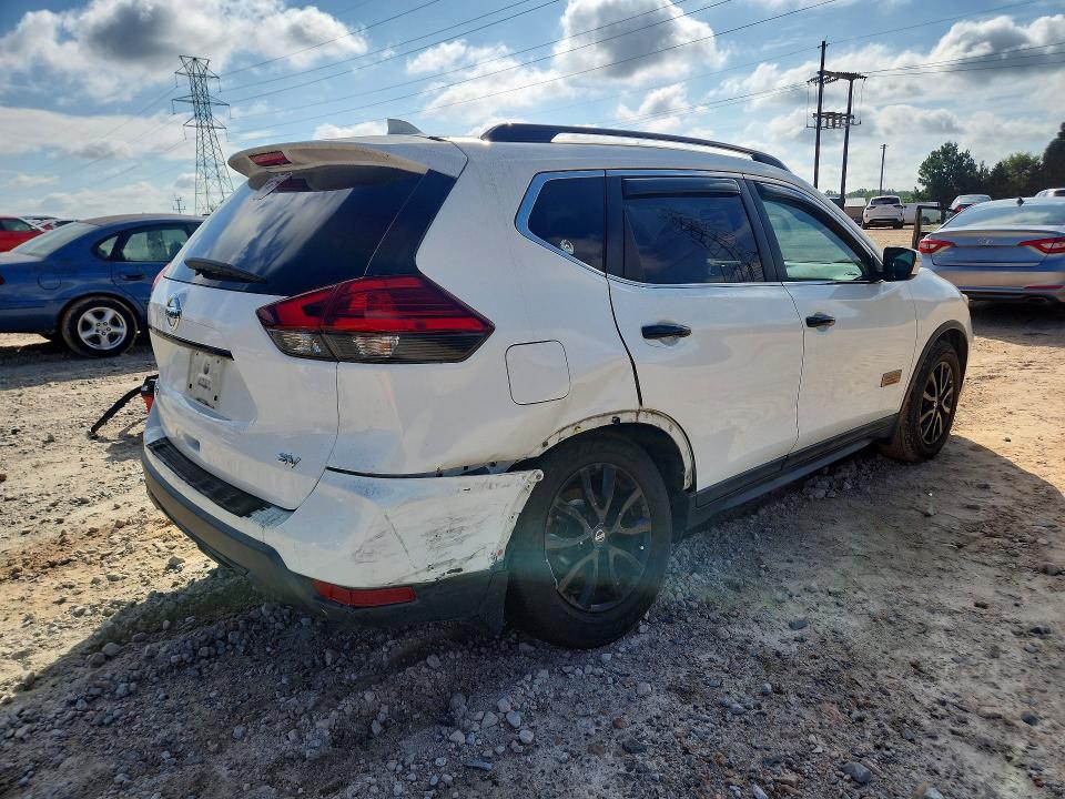 Photo 3 from auction – 2017 NISSAN ROGUE with VIN 5N1AT2MT2HC758908