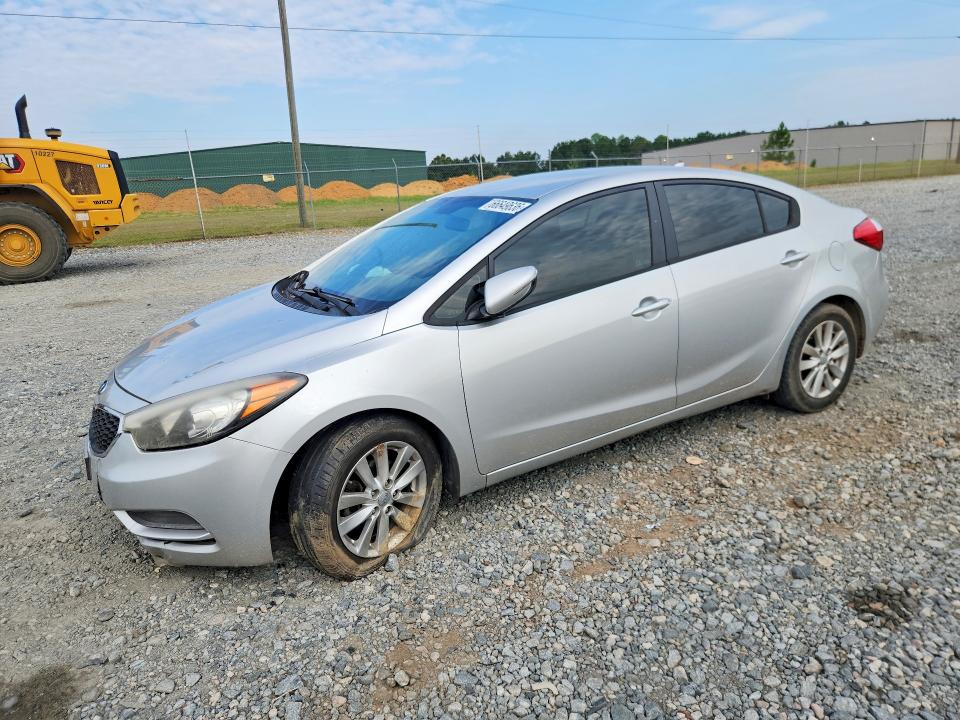 KIA FORTE 2015 with VIN KNAFX4A67F5272165 - Photo from auction