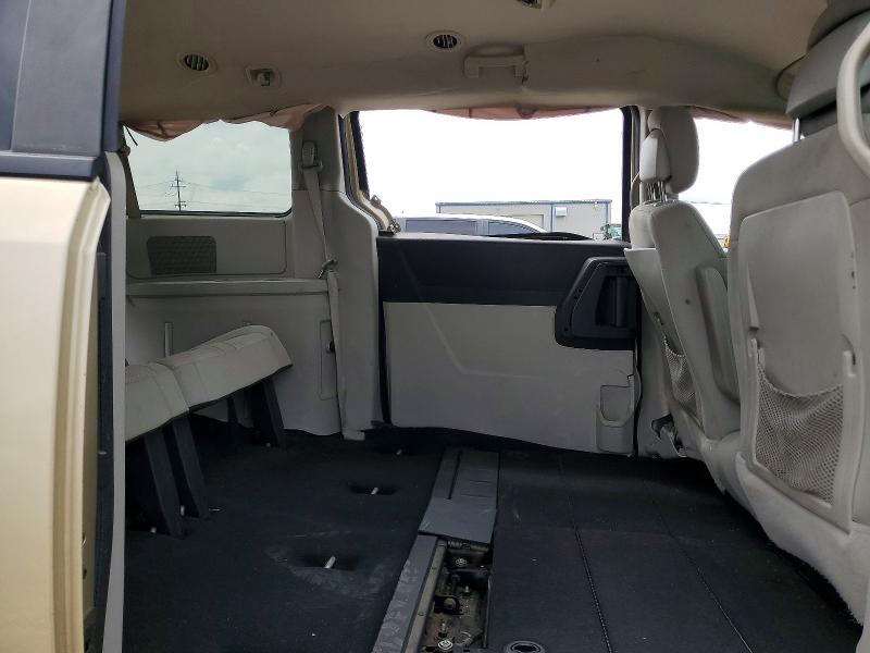 Photo 11 from auction – 2010 DODGE GRAND CARAVAN with VIN 2D4RN4DE5AR447049