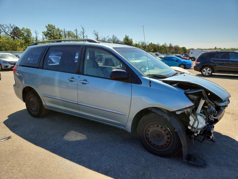 Снимка 4 от търг – 2007 TOYOTA SIENNA с VIN 5TDZK23C97S065942
