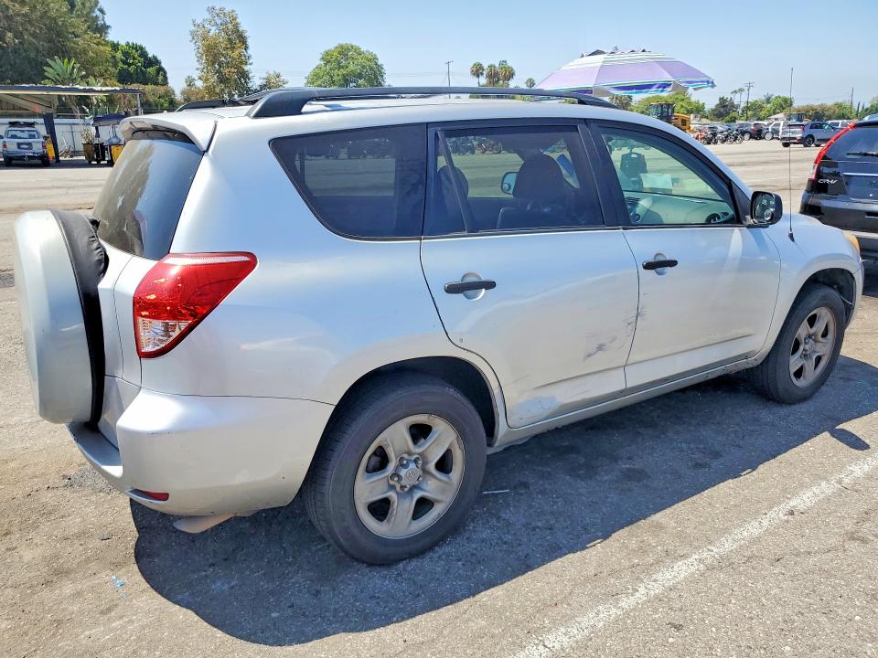Photo 3 from auction – 2006 TOYOTA RAV4 with VIN JTMZD33V665024660